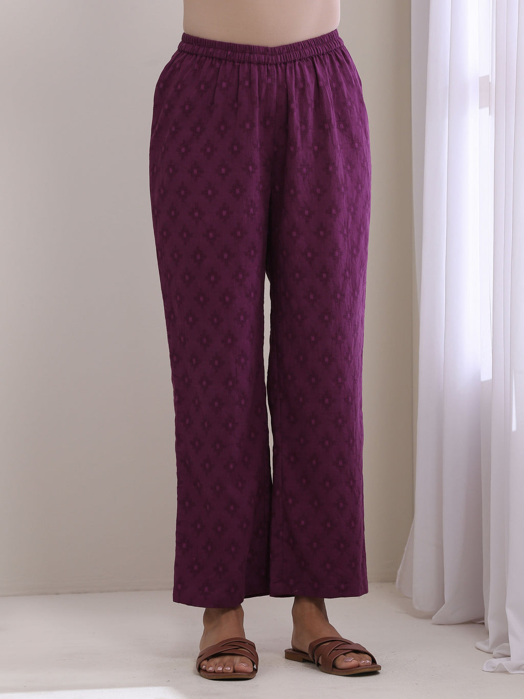 trueBrowns Dark Green Dobby Sleeveless Kurta Pant Set | Grocsy