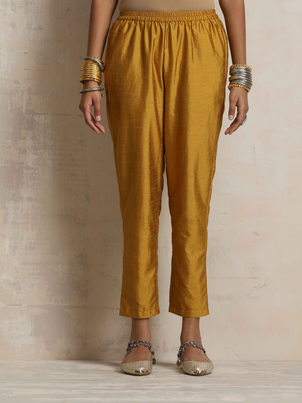 trueBrowns Cola Silk Kurta Set | Grocsy