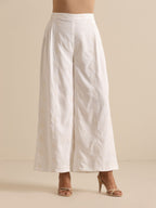trueBrowns White Pineapple Sleeveless Jacket Pant Set | Grocsy