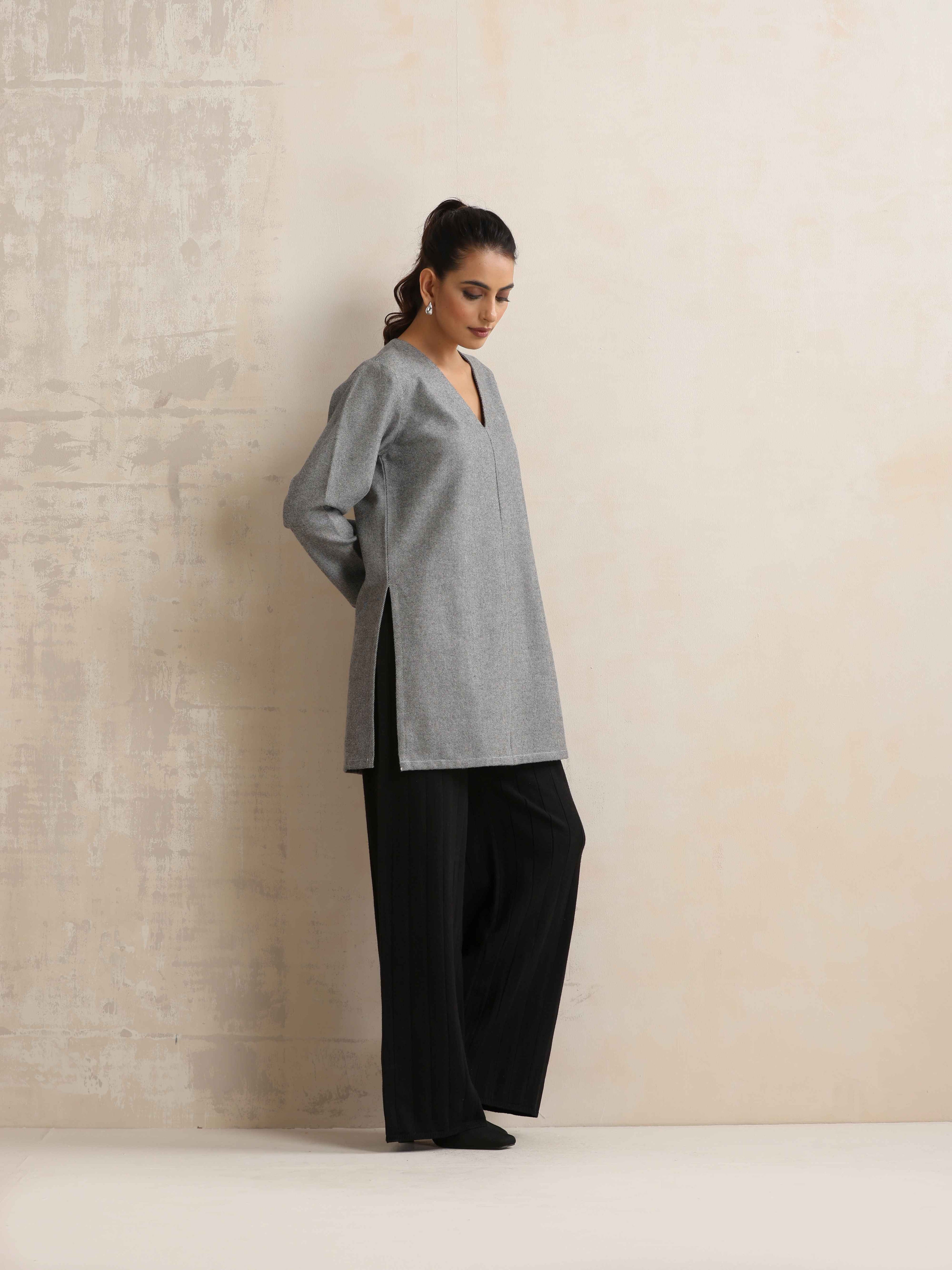 trueBrowns Grey Winter High Slit Top | Grocsy
