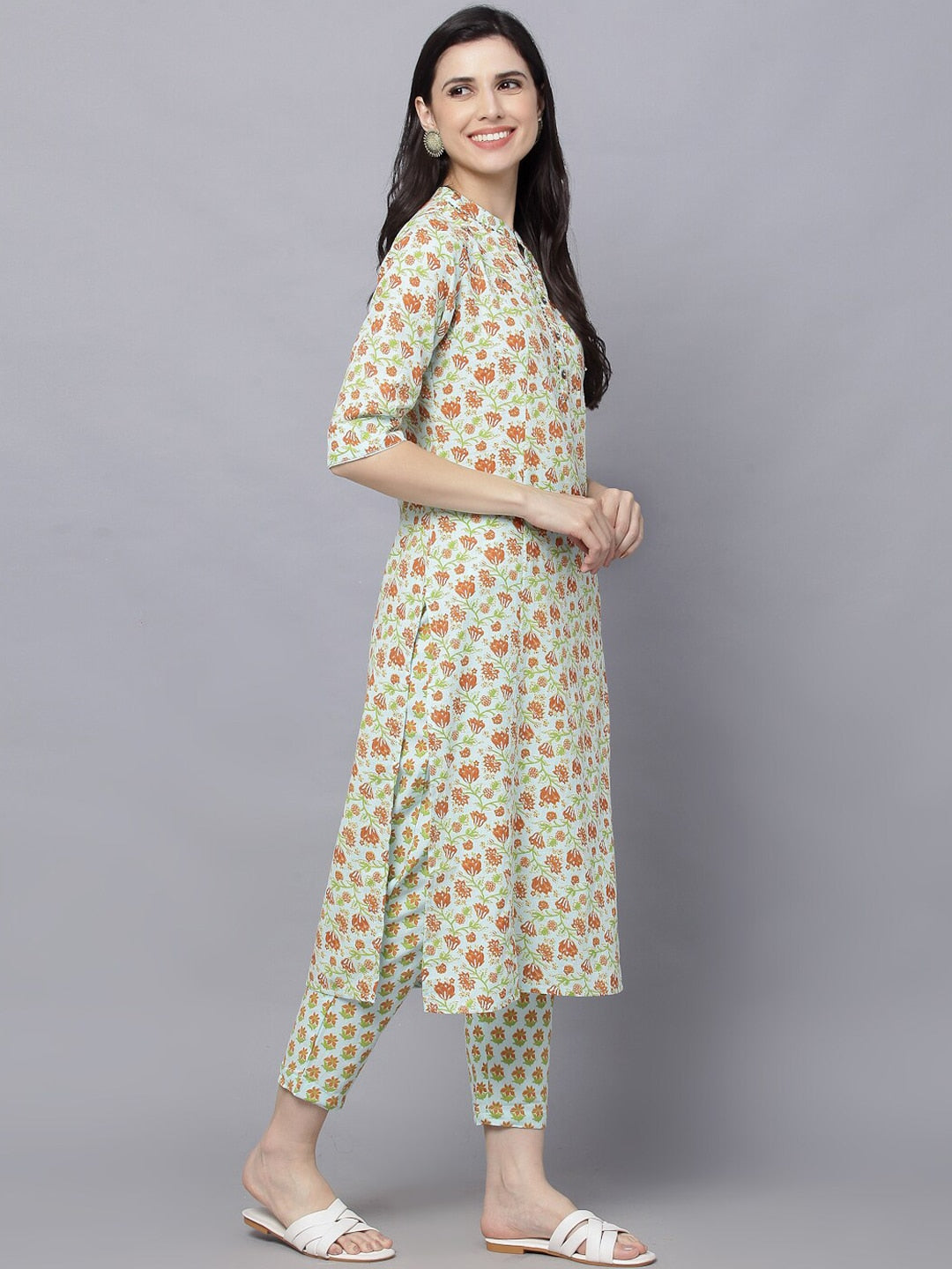 HERE&NOW Women Green Floral Printed Kurta with Trousers | Grocsy
