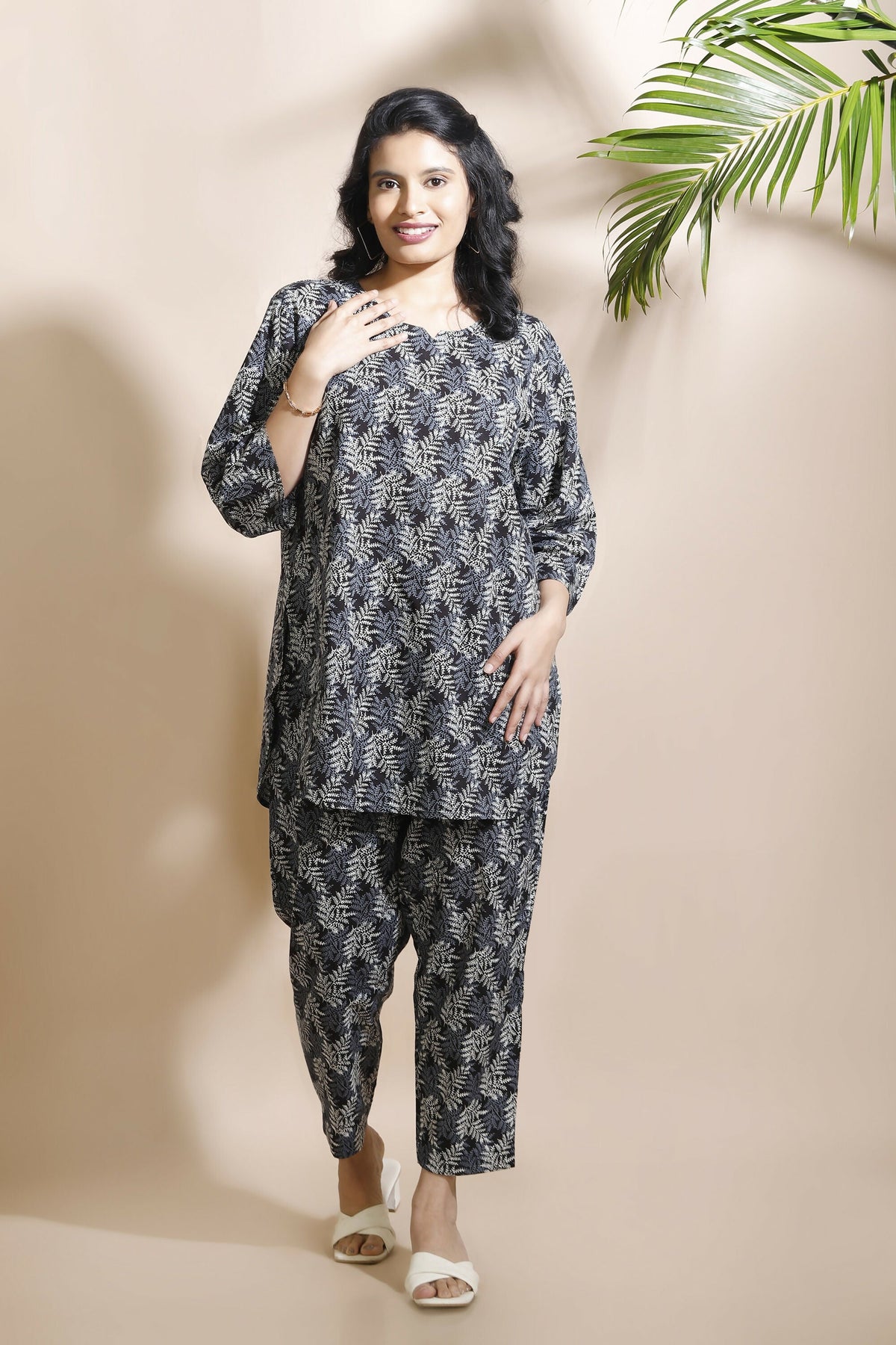 Breathables Abstract Cotton Co-Ord Set – Black | Grocsy