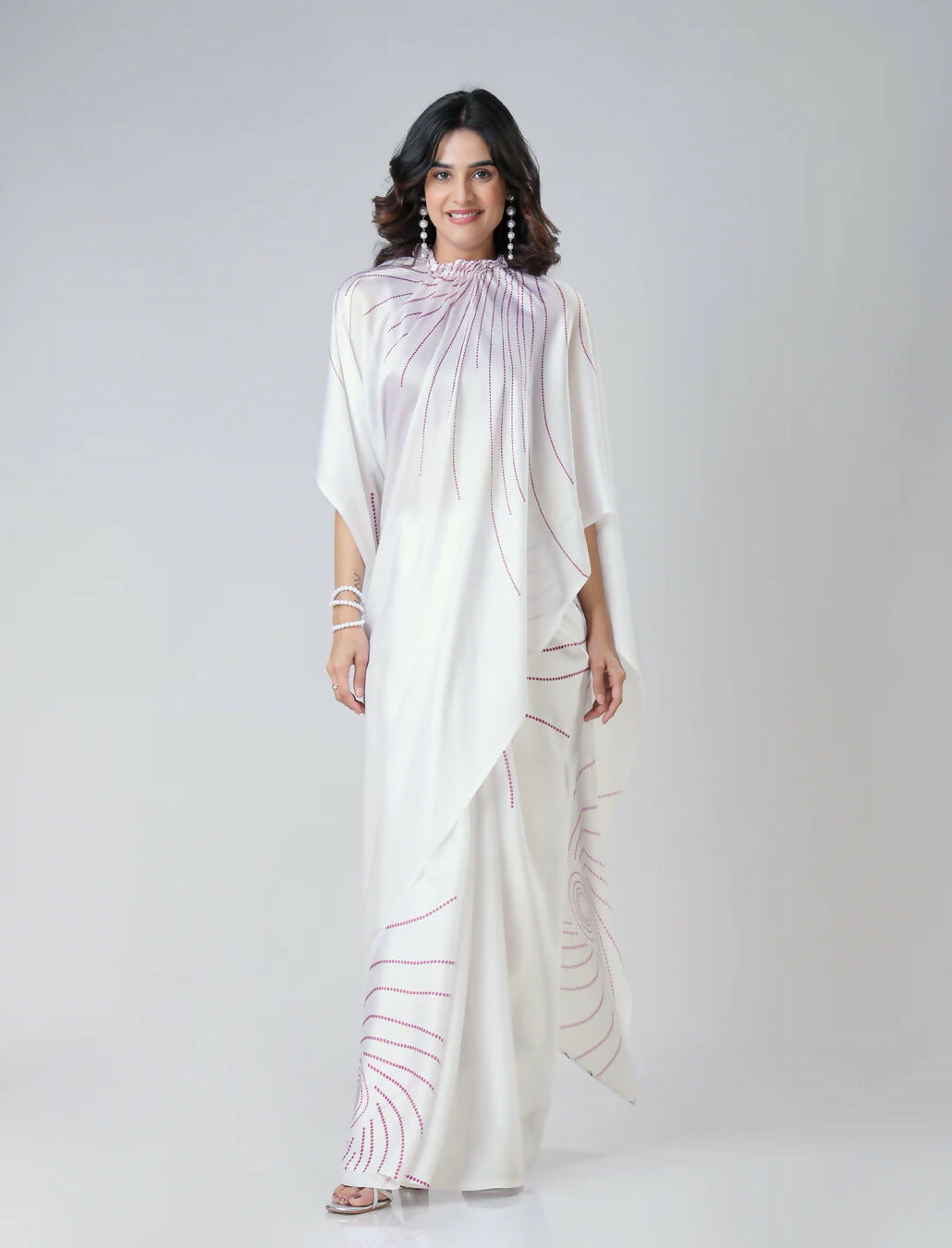 Vastranavya White Retro Wavy Polka Stripes Freehand Ready to Wear Saree | Grocsy