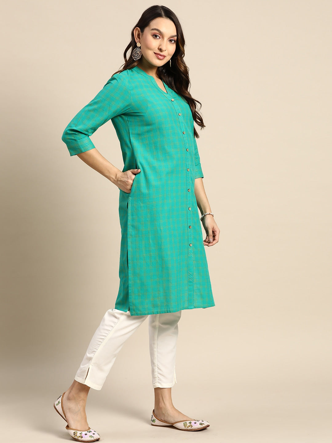 Sangria Checked Mandarin Collar Pure Cotton Kurta | Grocsy