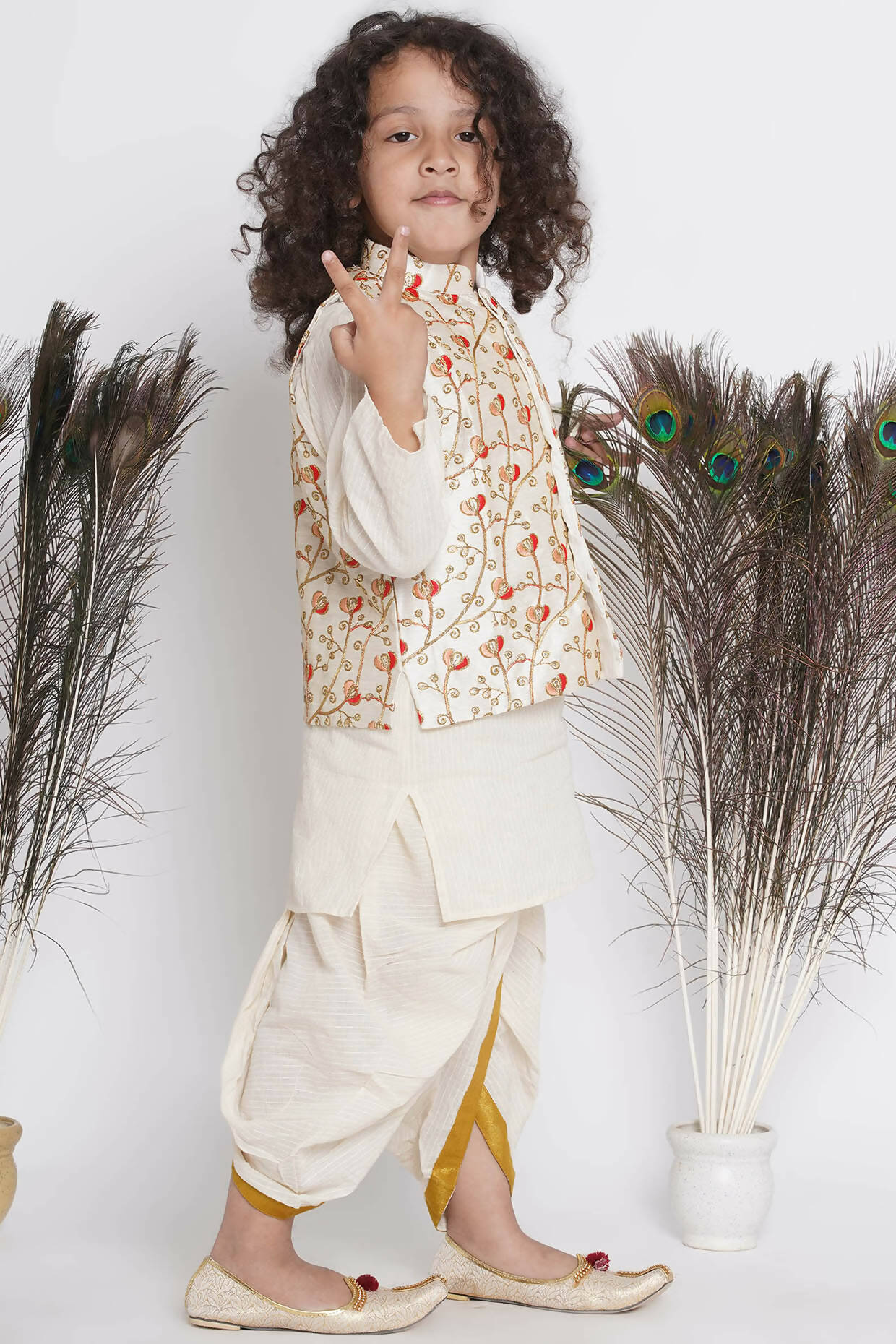 Little Bansi Banarsi Red Tulip Embroidery Jacket With Cotton Kantha kurta And Kantha Dhoti - Cream | Grocsy
