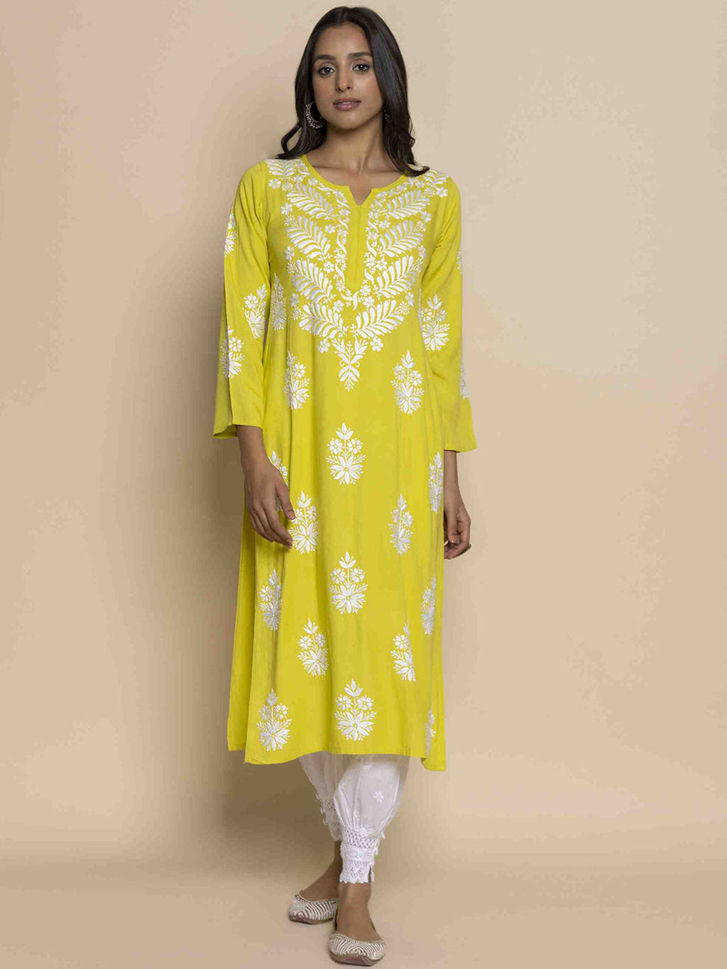 HOUSE OF KARI Floral Embroidered Chikankari Straight Kurta | Grocsy