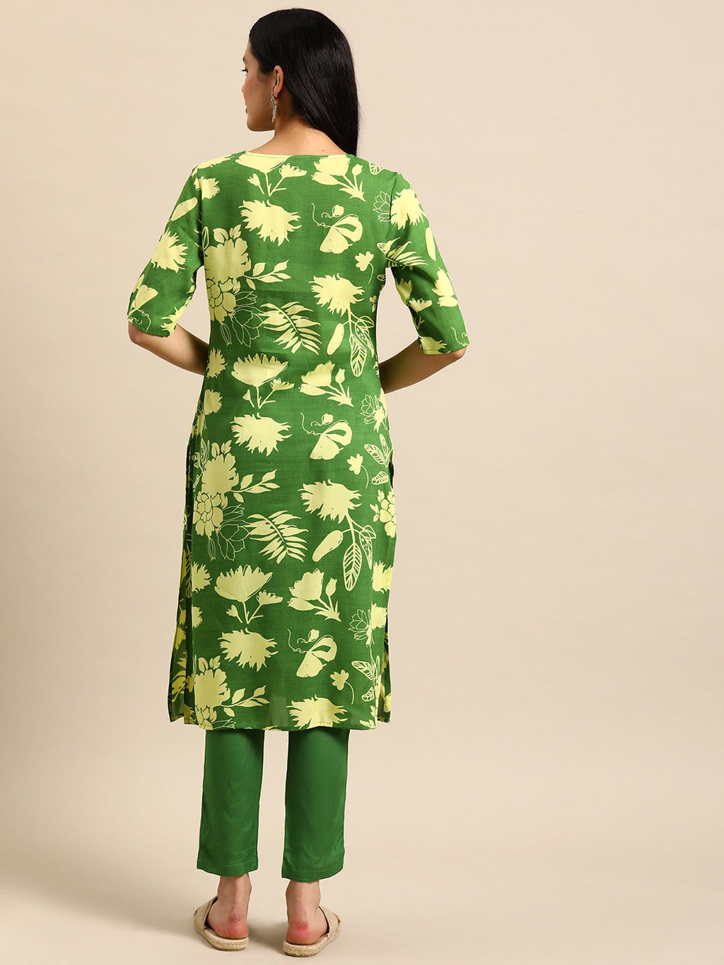 Sangria Floral Printed Regular Kurta with Trousers | Grocsy