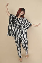 Breathables Women’S Loungewear Kaftan Cotton Black & White Abstract Print Co-Ord Set | Grocsy