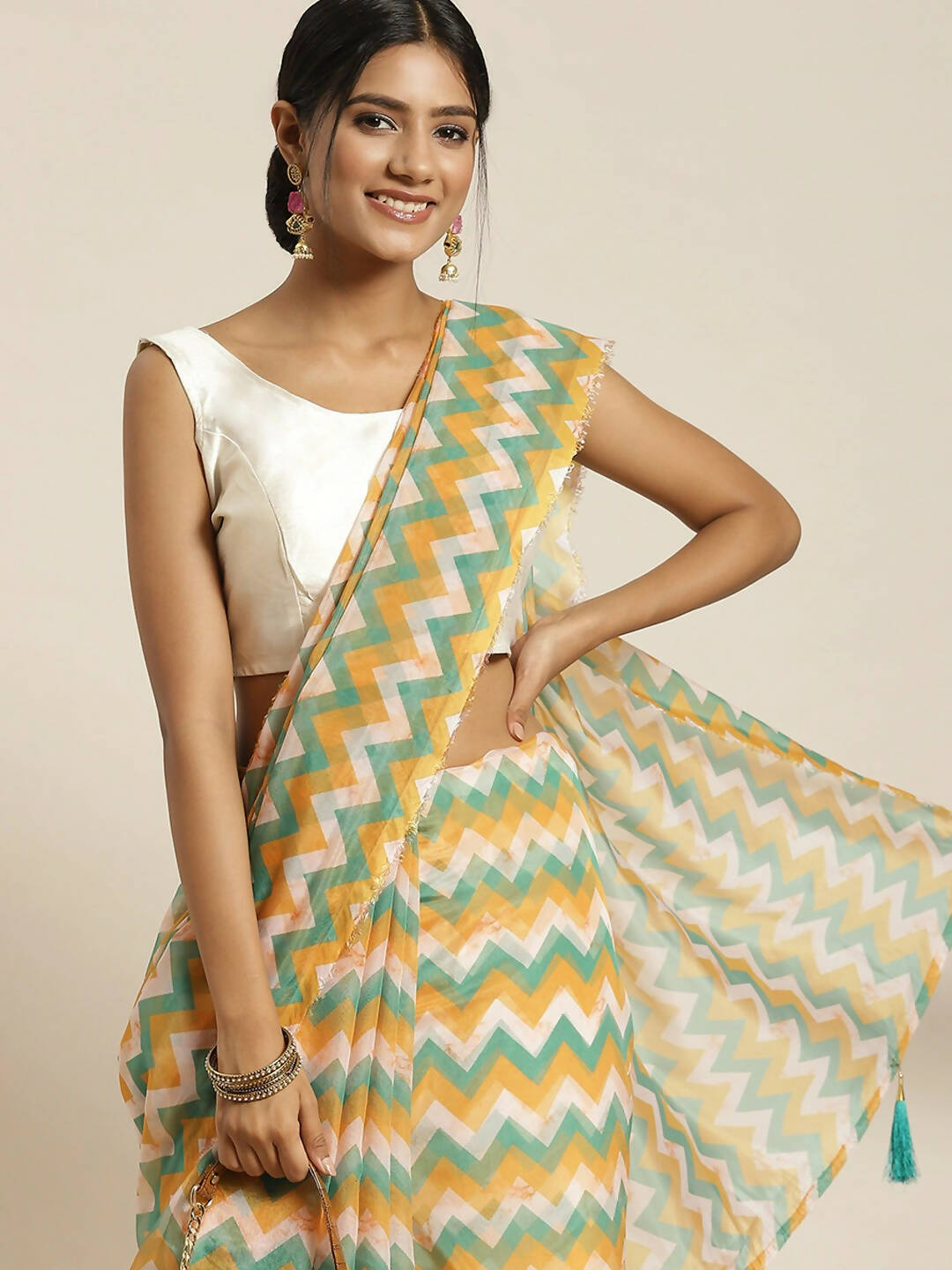 Green Organza Printed Saree With Blouse Piece - Nivaa | Grocsy