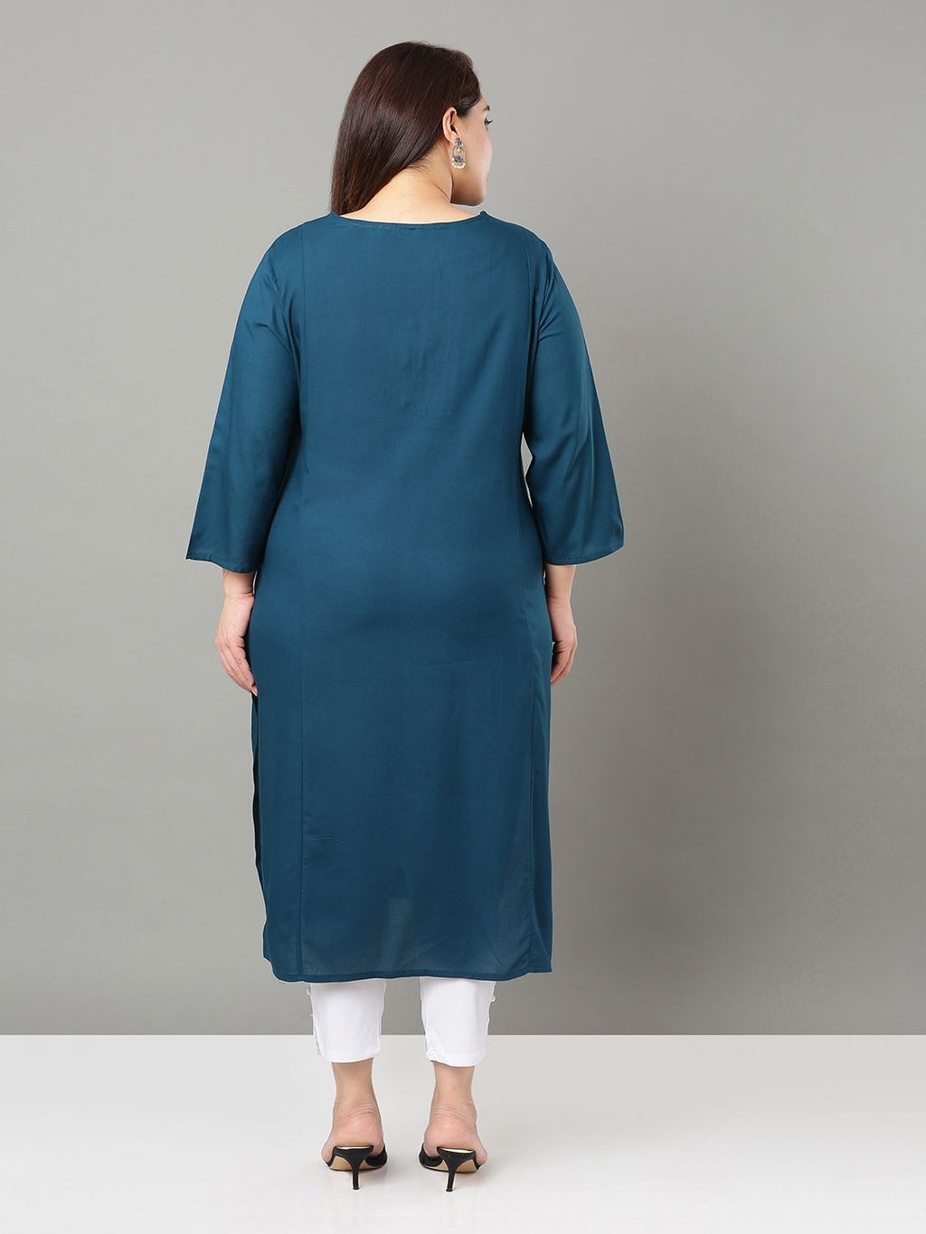 Sztori Plus Size Floral Yoke Design Thread Work Straight Kurta | Grocsy