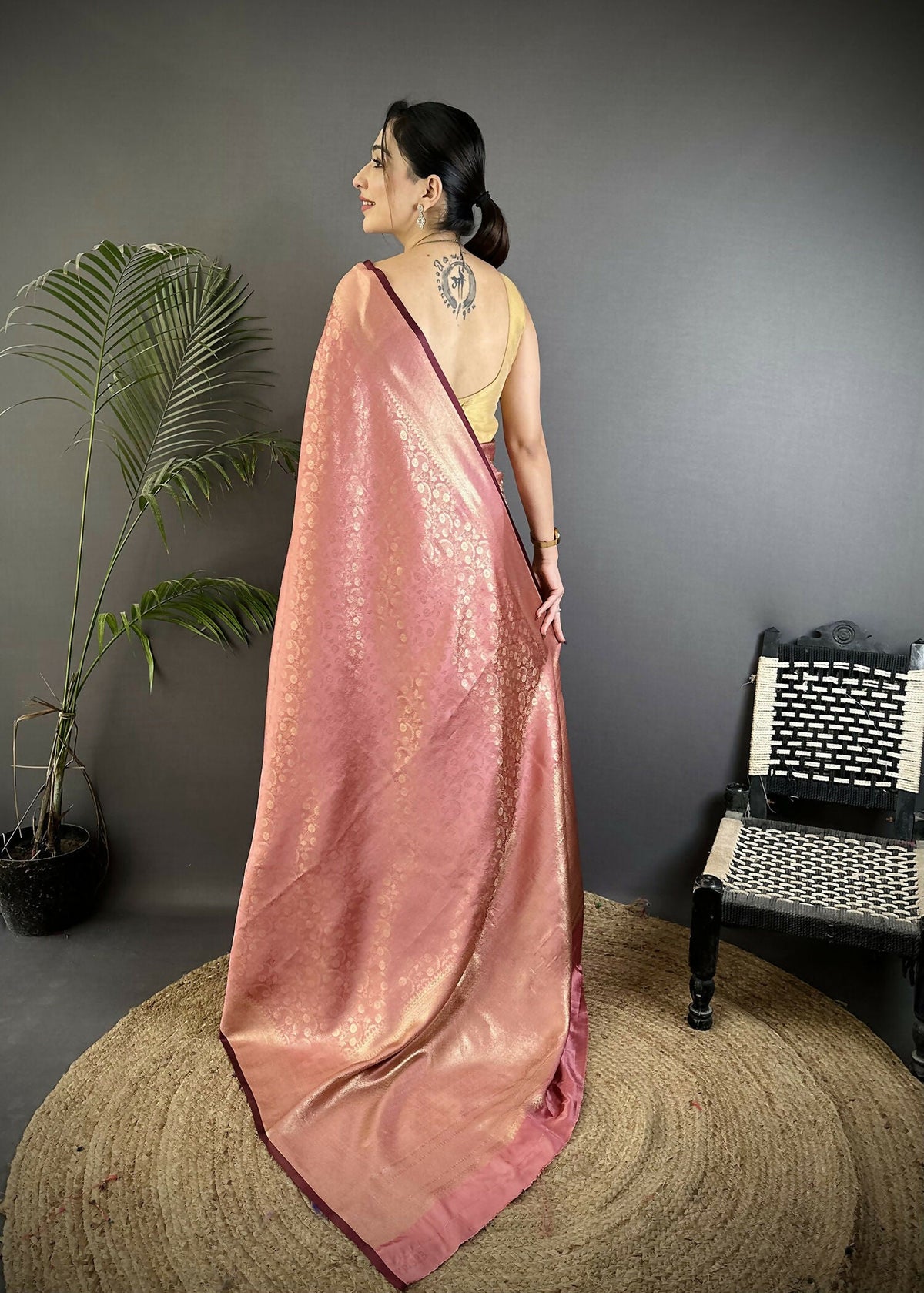 Joban Fashion Dusty Pink  Floral & Paisley Motifs Soft Satin Silk Banarasi Saree | Grocsy