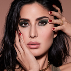 Kay Beauty By Katrina Kaif Eyeshadow Palette - Wild and Free | Grocsy