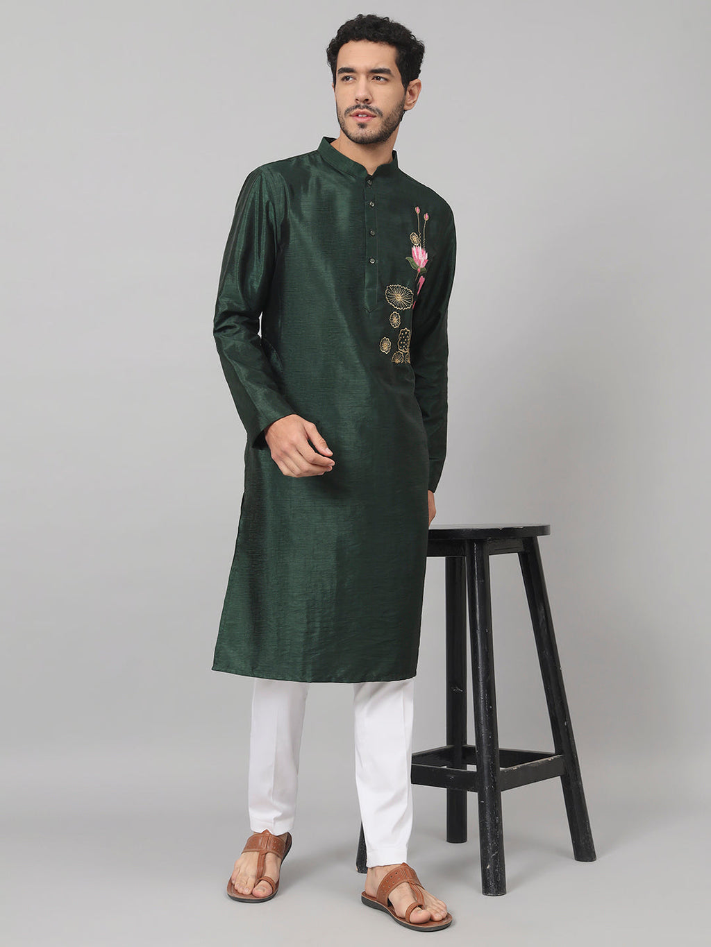 Dark Fern Embroidered Silk Kurta by Hilo Design | Grocsy