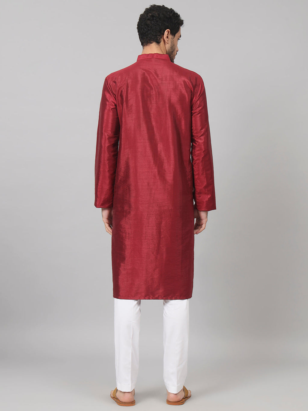 Traditional Neckline Embroidered Silk Kurta by Hilo Design | Grocsy