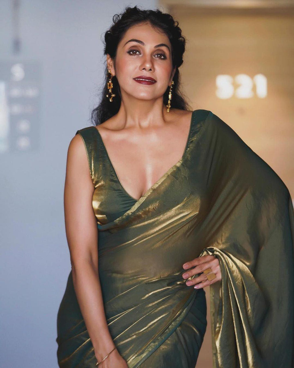 Lorenvalley Fashion Sheded Green Fendy Silk Wedding And Partywear Saree | Grocsy