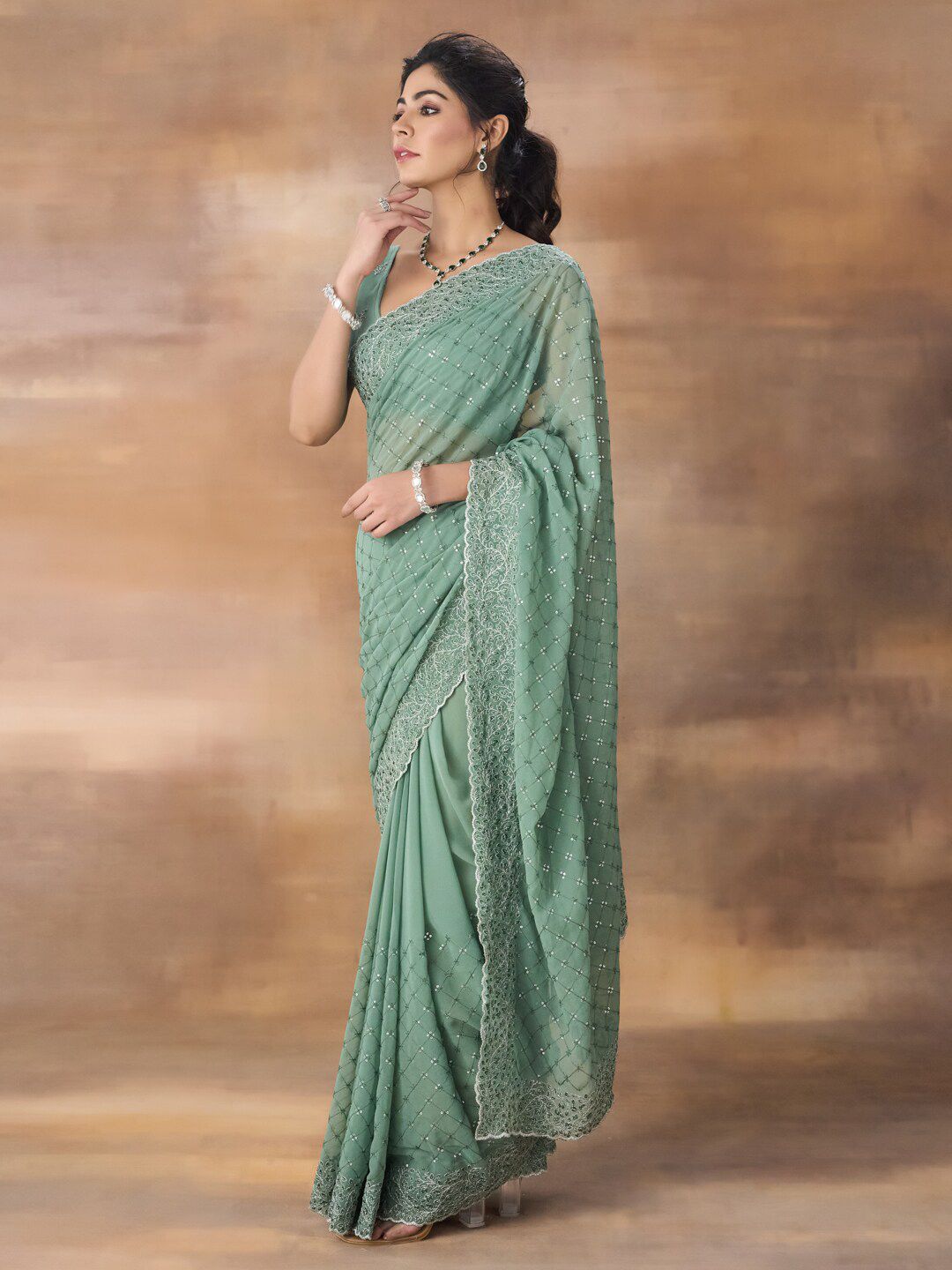 kasee Floral Embroidered Belted Saree | Grocsy
