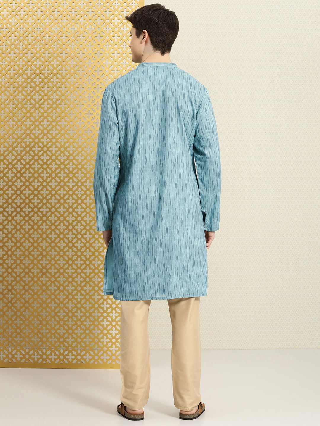 House of Pataudi Jashn Zari Work Sequined Detail Floral Embroidered Kurta | Grocsy