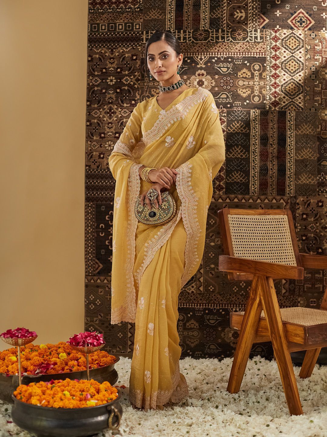 kasee Floral Phulkari Silk Blend Saree | Grocsy