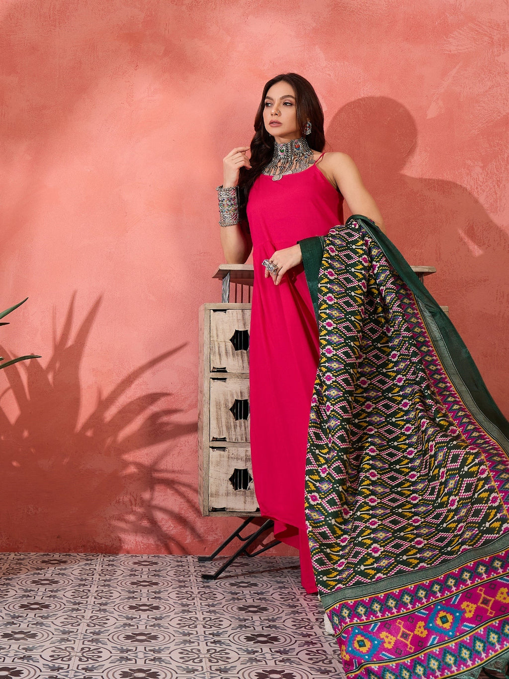 InWeave Fuchsia Strappy Kurta Set Green Patola Dupatta | Grocsy