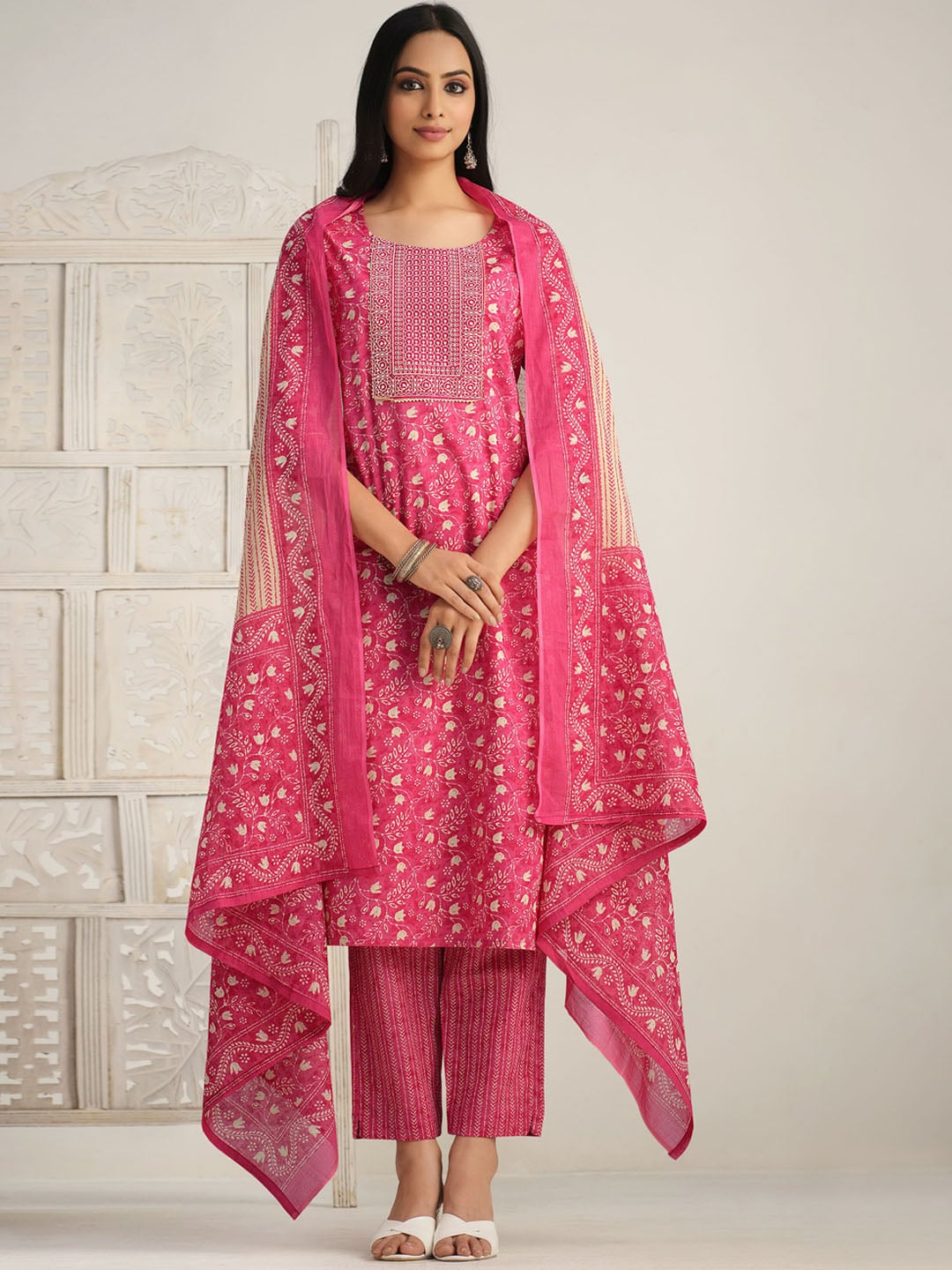Sangria Red Floral Printed Gotta Patti Pure Cotton Kurta With Trouser & Dupatta | Grocsy