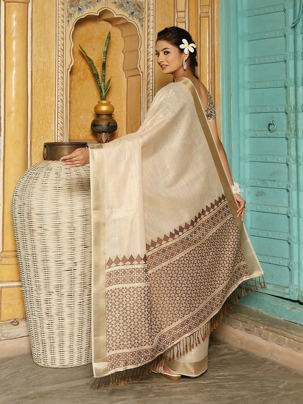 Shree Shyam Fashion Brown Linen Saree | Grocsy
