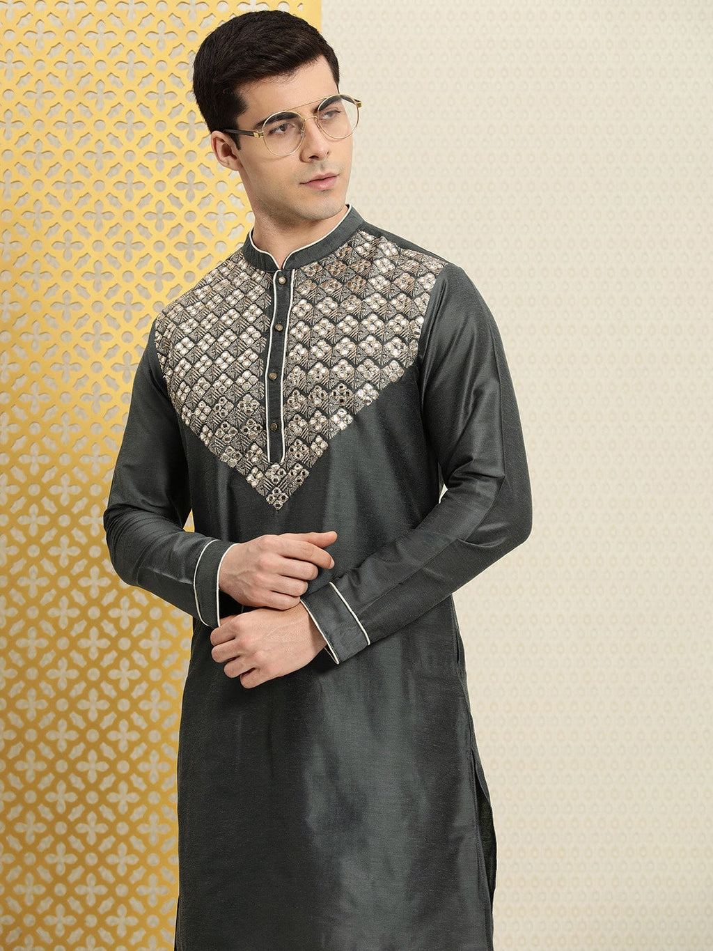 House of Pataudi Men Embroidered Mirror Work Jashn Kurta | Grocsy