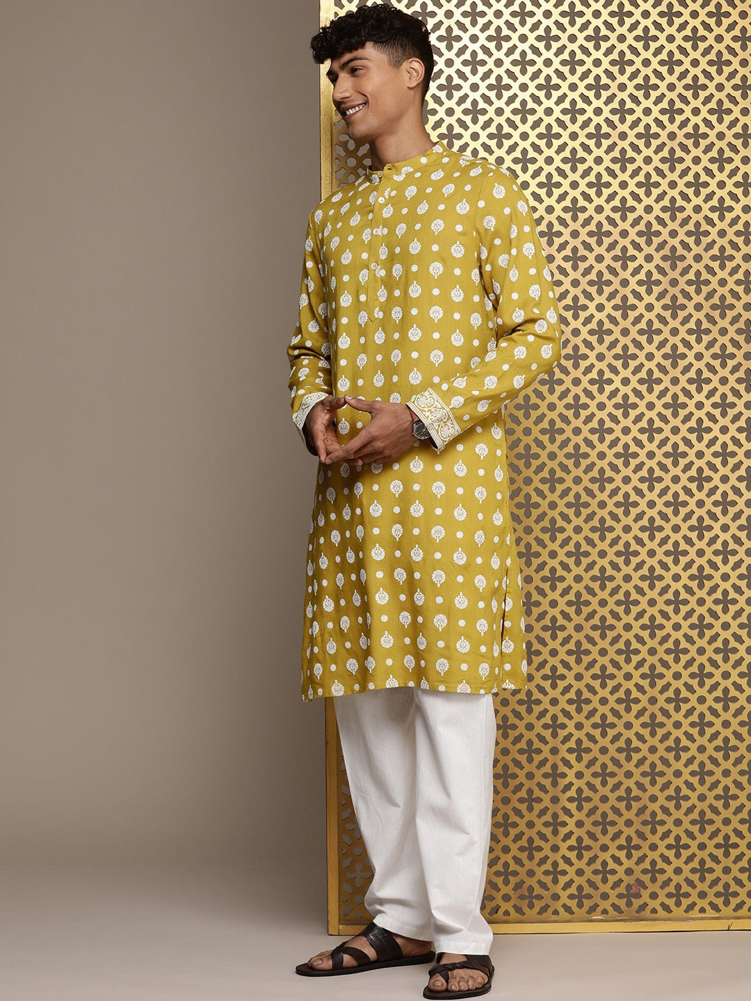 House of Pataudi Jashn Ethnic Motifs Printed Kurta | Grocsy