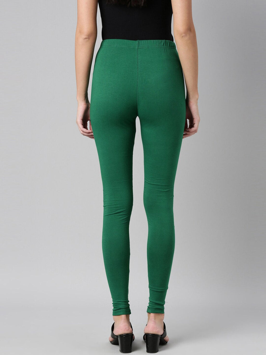 Souchii Green Solid Slim-Fit Leggings | Grocsy