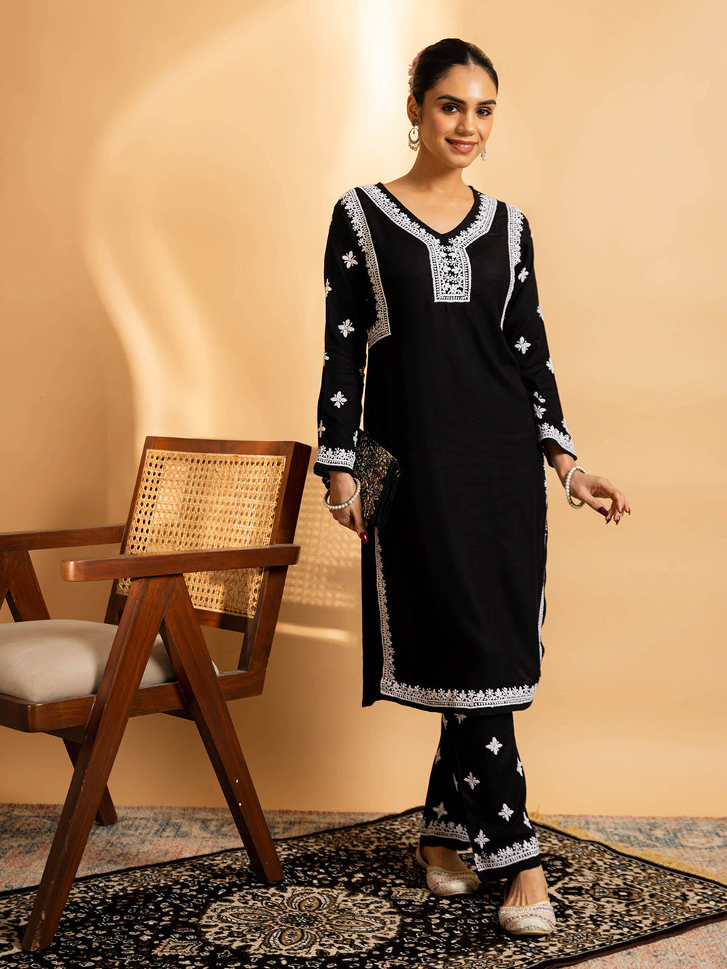 HOUSE OF KARI Floral Embroidered Chikankari Kurta With Trouser | Grocsy