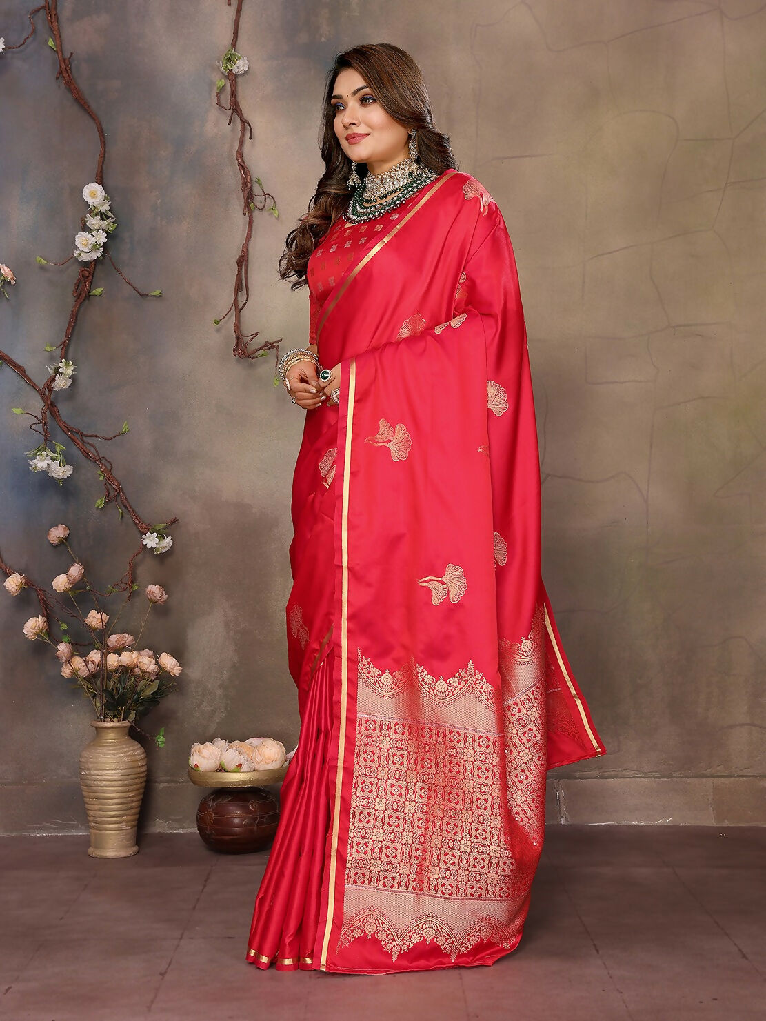 Joban Fashion Red Floral Motifs Banarasi Silk Sarees | Grocsy