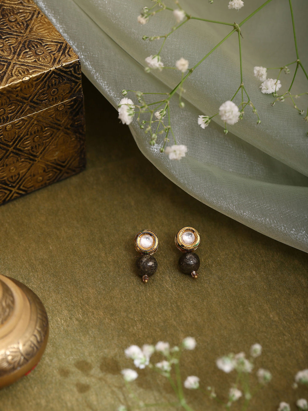 Ruby Raang Purple Pyrite Kundan Studs | Grocsy