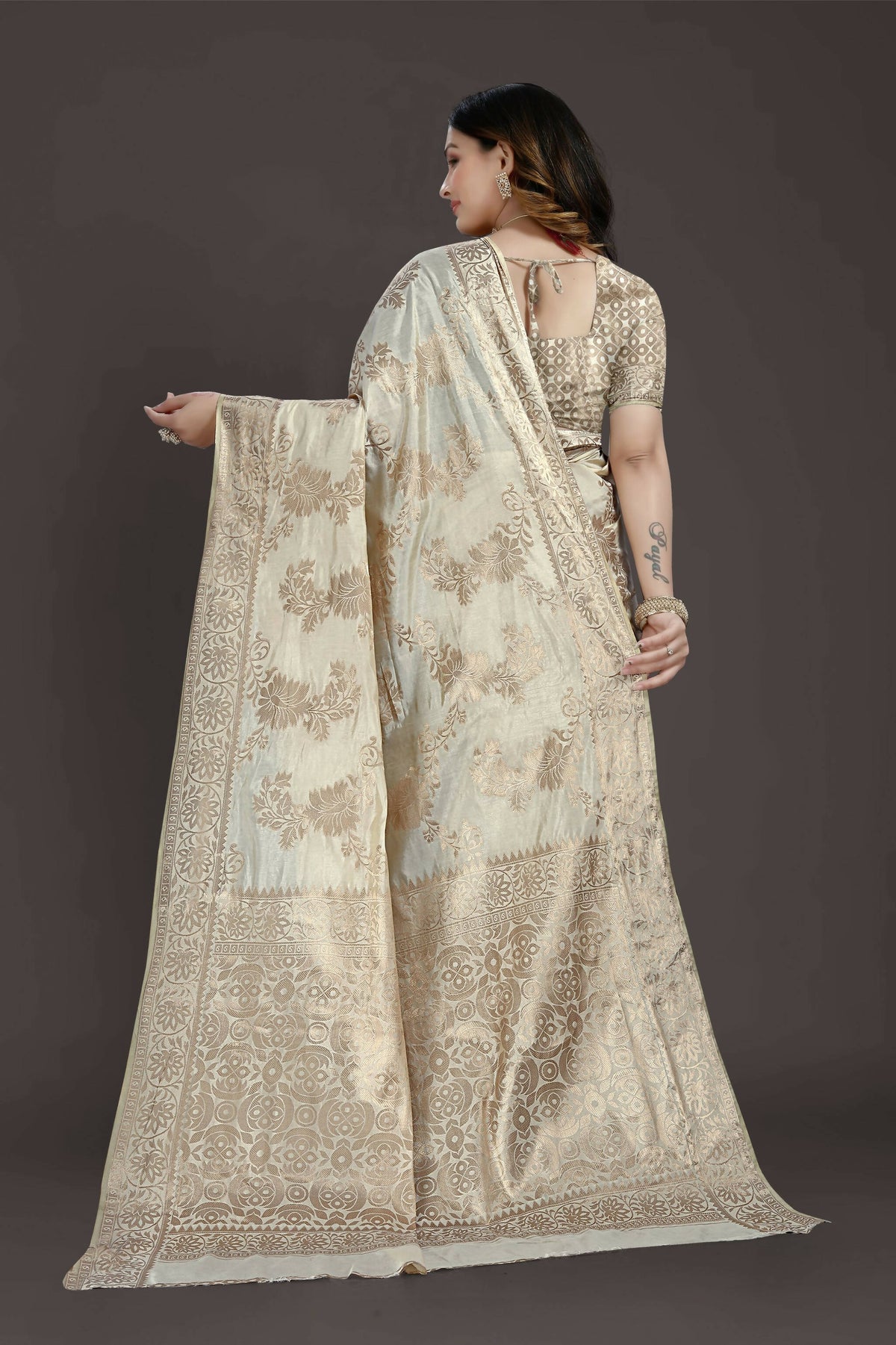 Off White Pure Raw Silk Zari Woven Saree with Unstitched Blouse Piece - Alisha | Grocsy