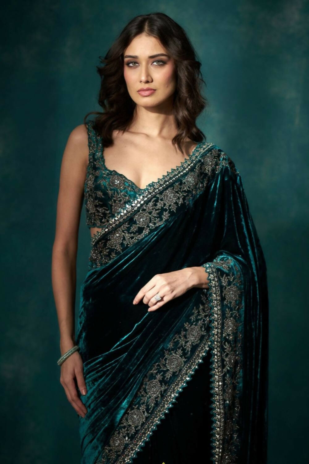 Joban Fashion Green Viscose Velvet Party Wear Sarees | Grocsy