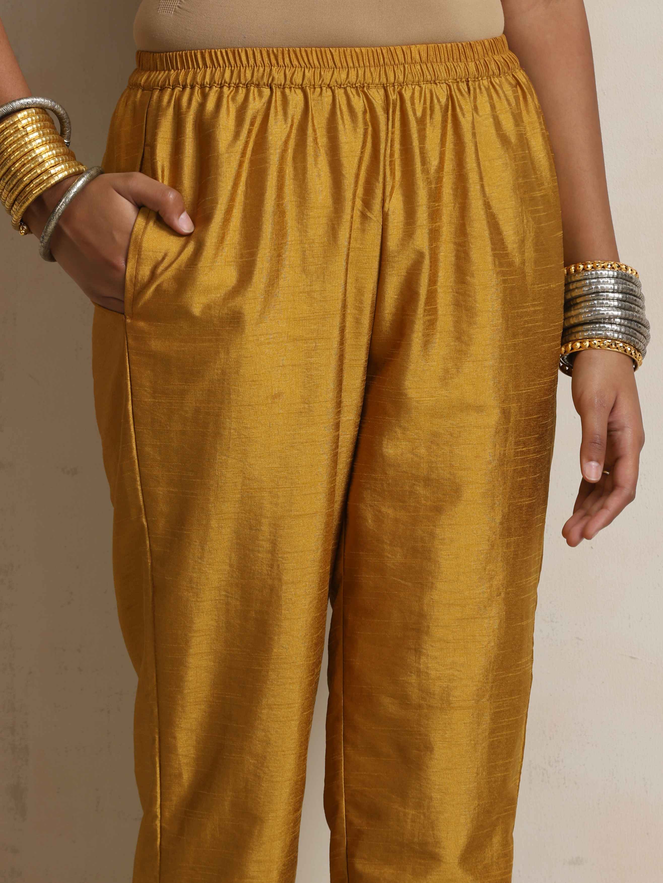 trueBrowns Cola Silk Kurta Set | Grocsy