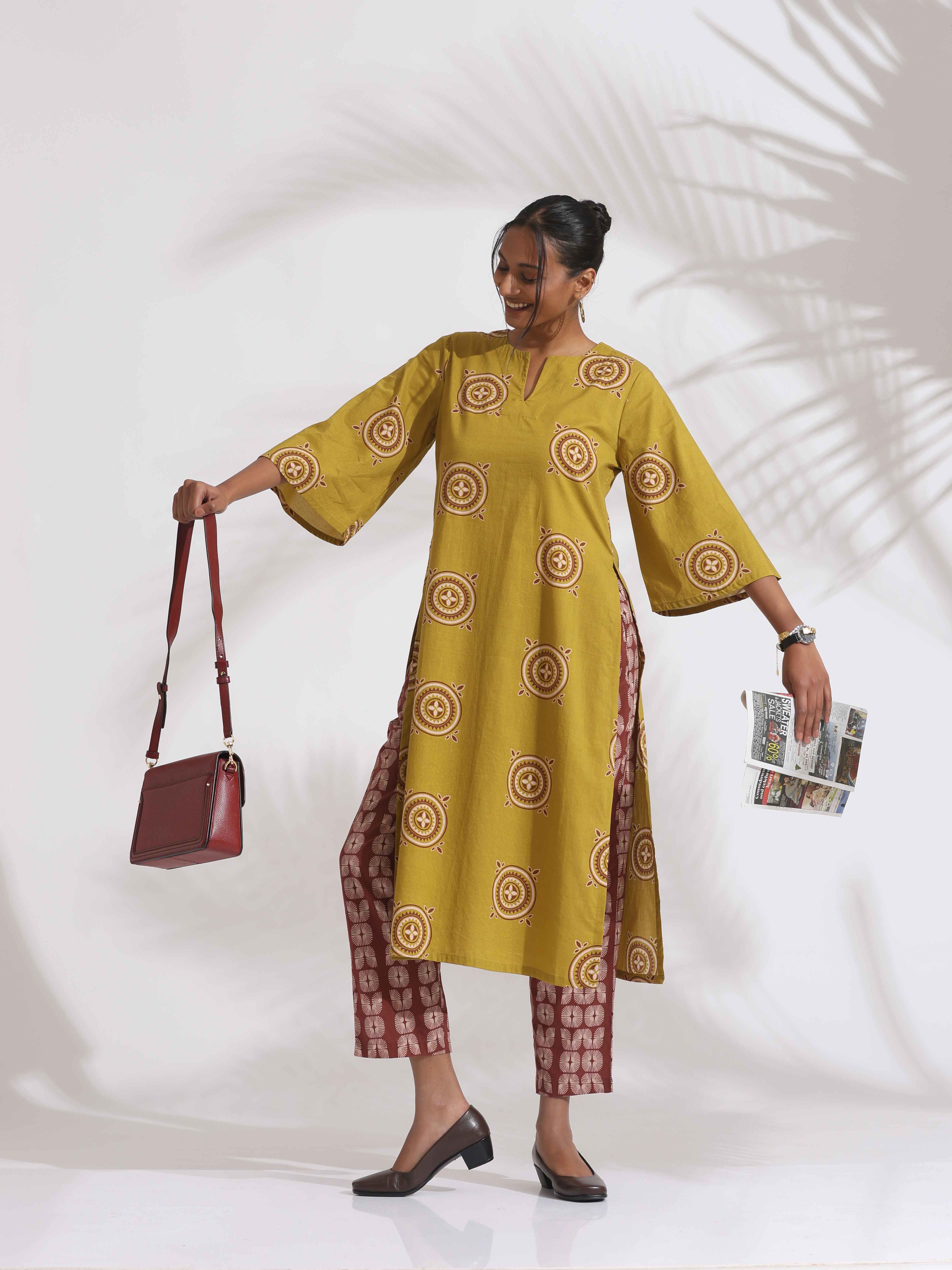 trueBrowns Green Cotton Print HighSlit Kurta Set | Grocsy