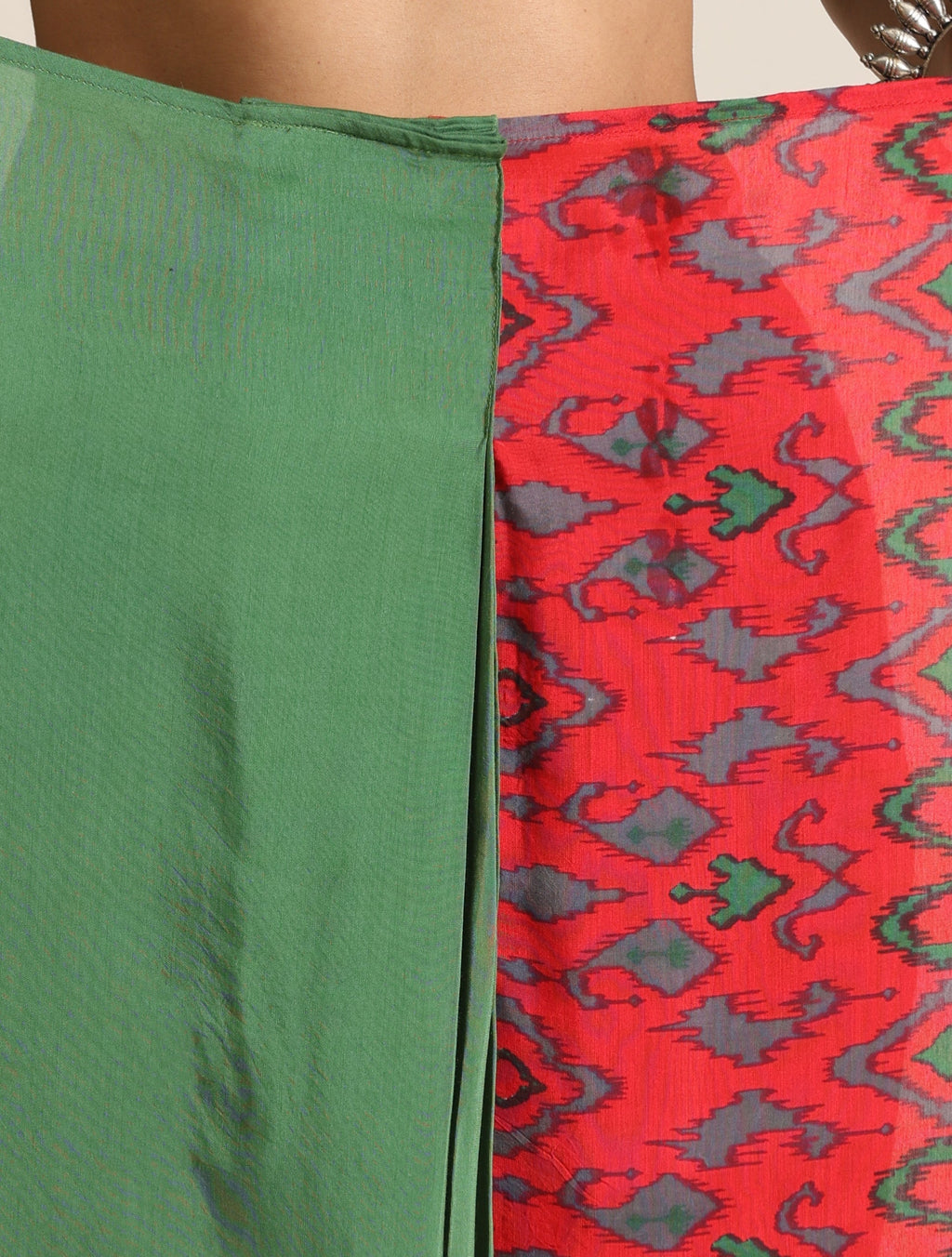 trueBrowns Red Muslin Ikat Saree | Grocsy
