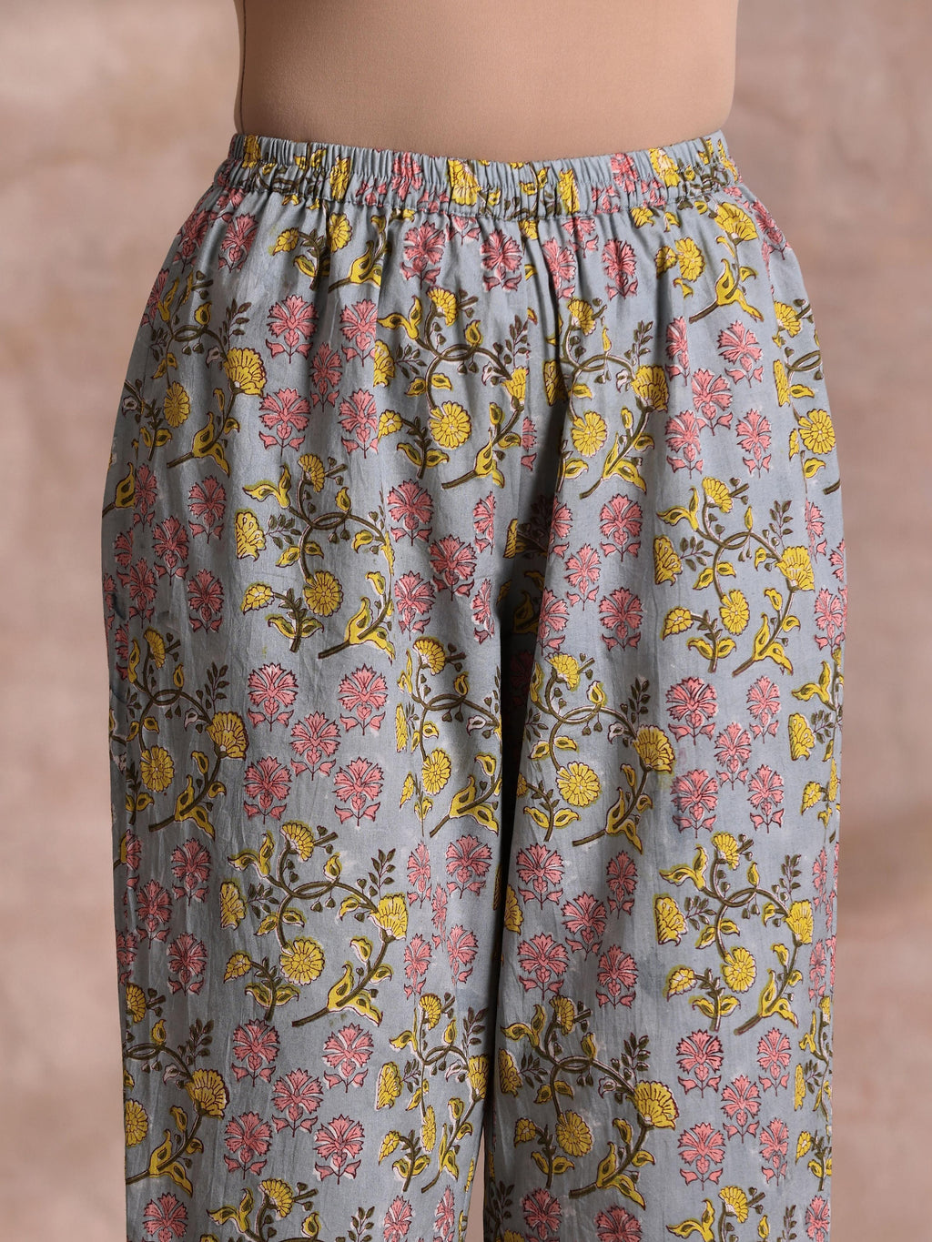 trueBrowns Grey Overall Floral Block Print Cotton Sleeveless Flared Kurta Pant Set | Grocsy