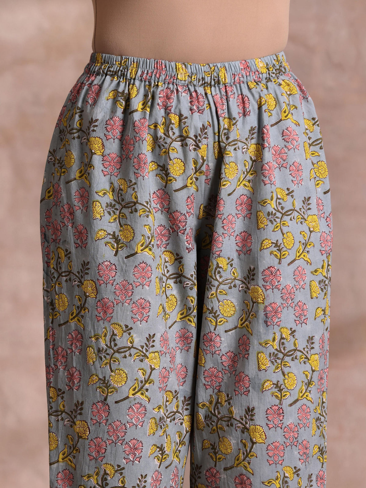 trueBrowns Grey Overall Floral Block Print Cotton Sleeveless Flared Kurta Pant Set | Grocsy