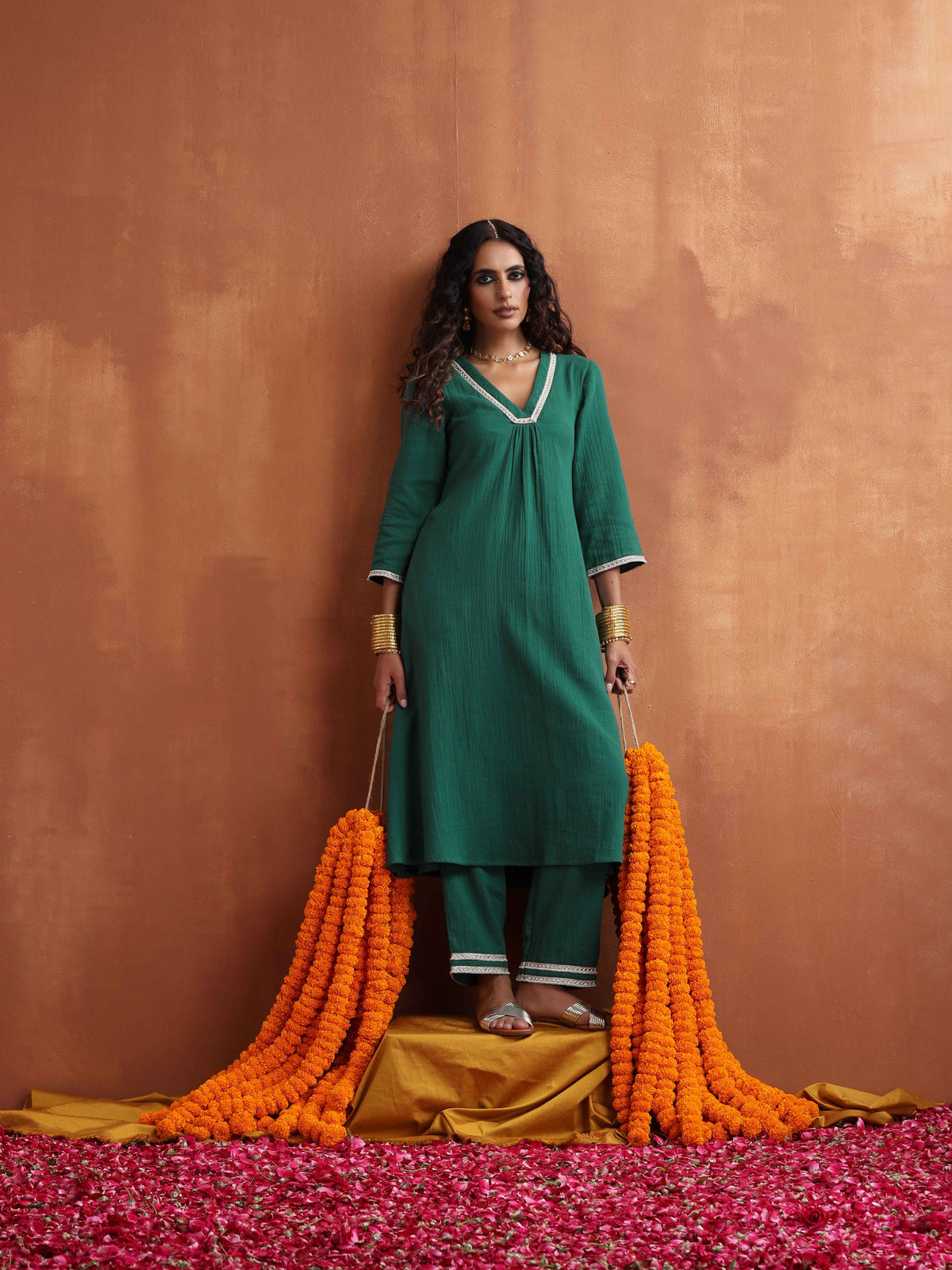 trueBrowns Green Cotton A-line Kurta Set | Grocsy