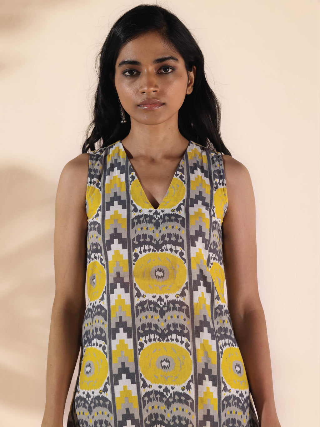trueBrowns Yellow Cotton Ikat Sleeveless Kurta Pant Set | Grocsy
