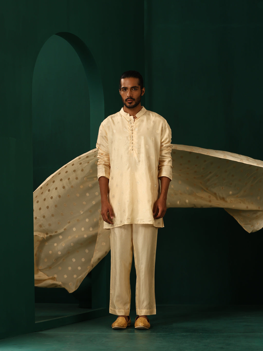 trueBrowns Men's Ivory Geometric Floral Viscose Silk Co-ord Set | Grocsy