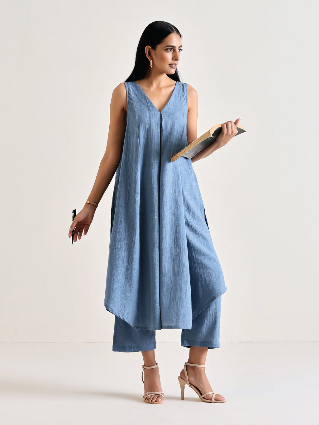 trueBrowns Light Blue Sleeveless Flared Kurta Pant Set | Grocsy