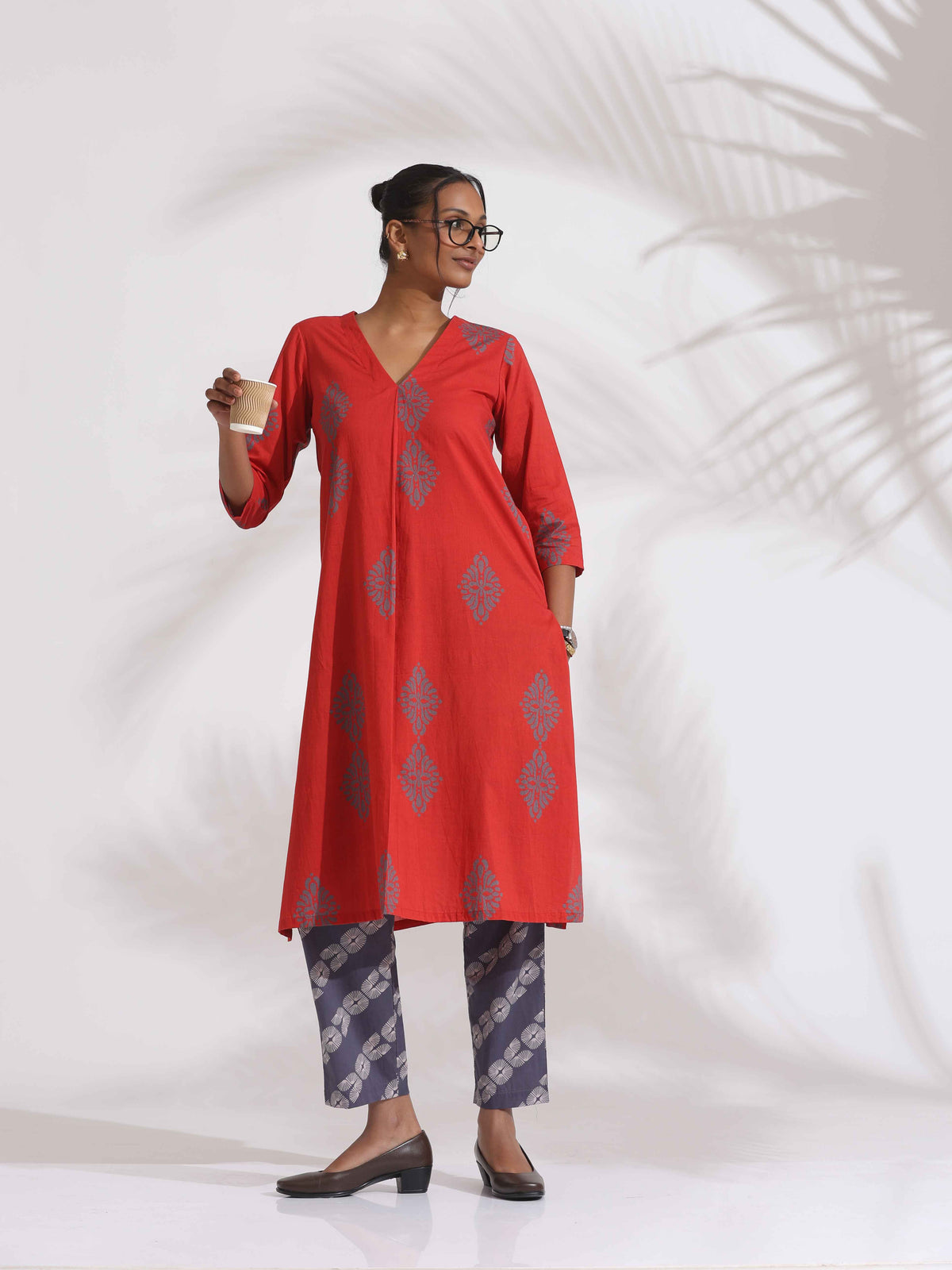 trueBrowns Red Cotton Print Kurta Set | Grocsy