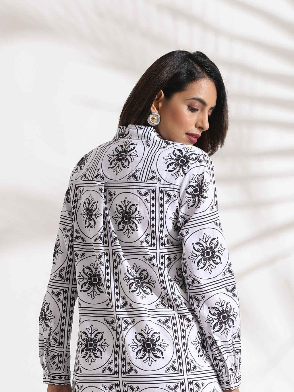 trueBrowns White Cotton Print Shirt Dress | Grocsy