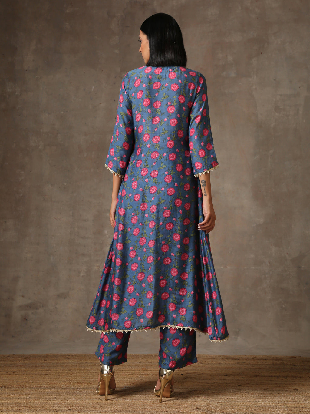 trueBrowns Blue Pink Printed Silk Kurta Pant Set | Grocsy