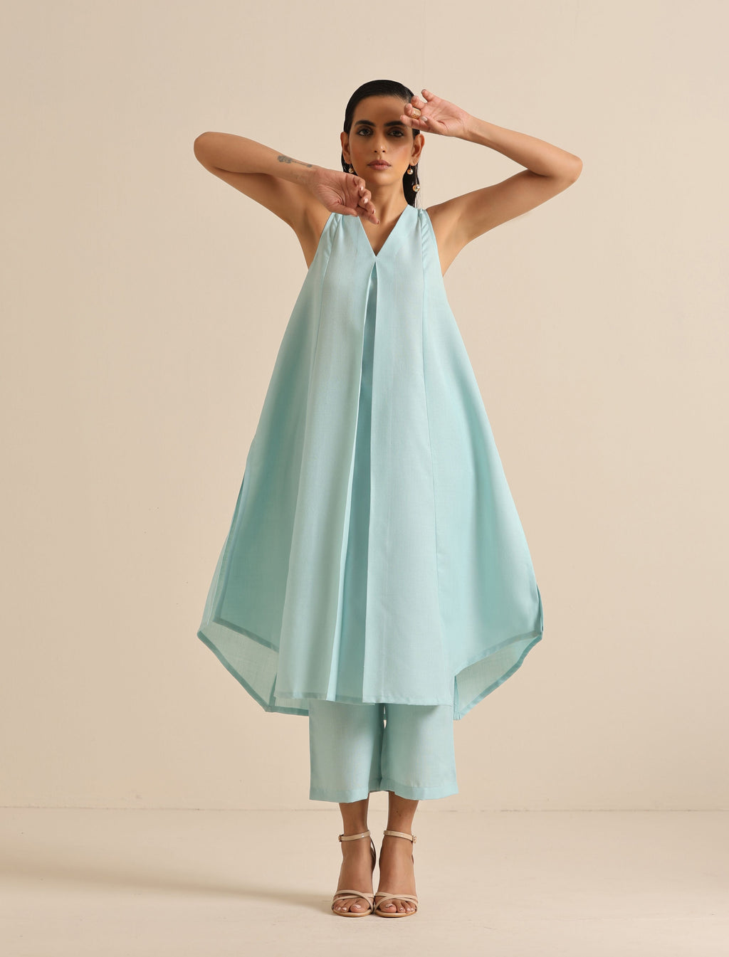 trueBrowns Sky Blue Slub Sleeveless Flared Kurta Pant Set | Grocsy