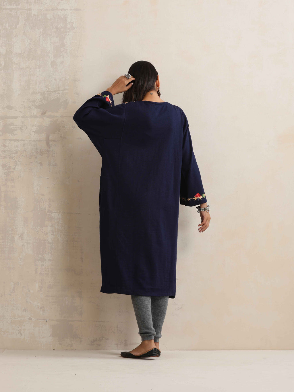 trueBrowns Blue Kashmiri Embroidered Woollen Phiran Kurta | Grocsy
