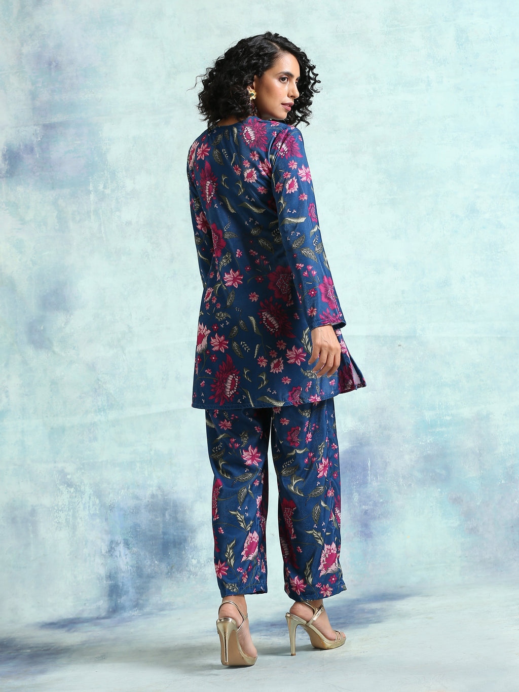 trueBrowns Blue Printed Velvet Co-Ord Set | Grocsy