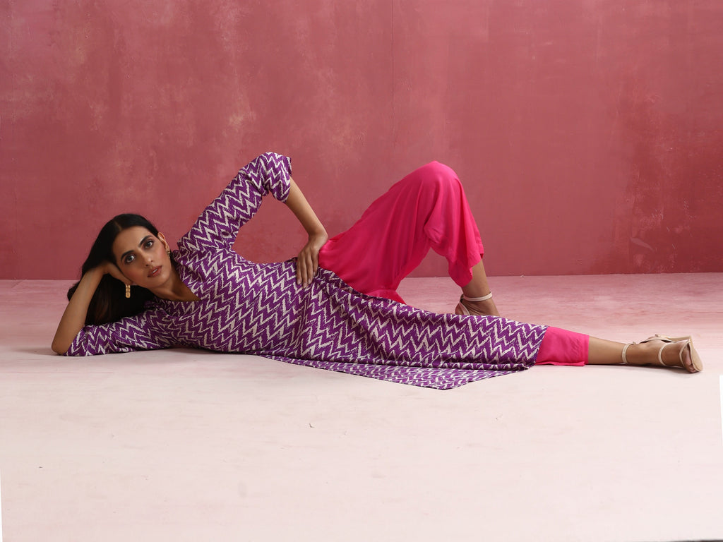 trueBrowns Purple Muslin Silk Printed Kurta Set | Grocsy