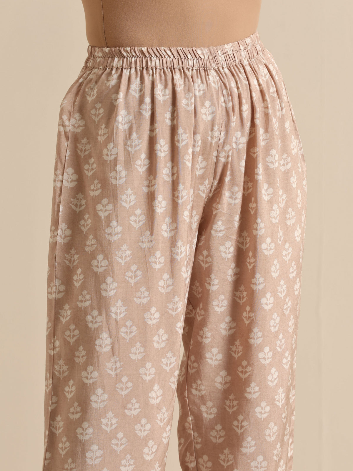 trueBrowns Beige White Floral Silk Print Kaftan Pant Set | Grocsy
